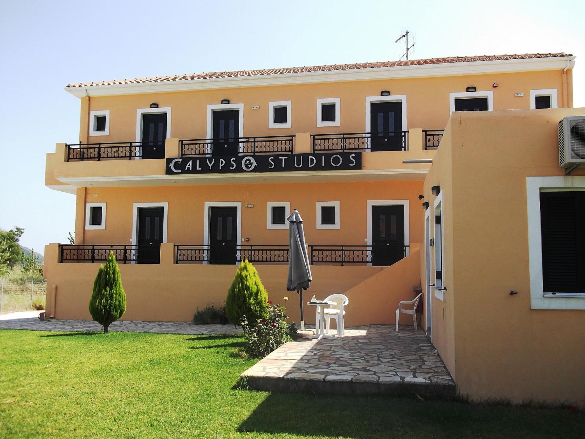 Calypso Luxury Studios Vasiliki Extérieur photo